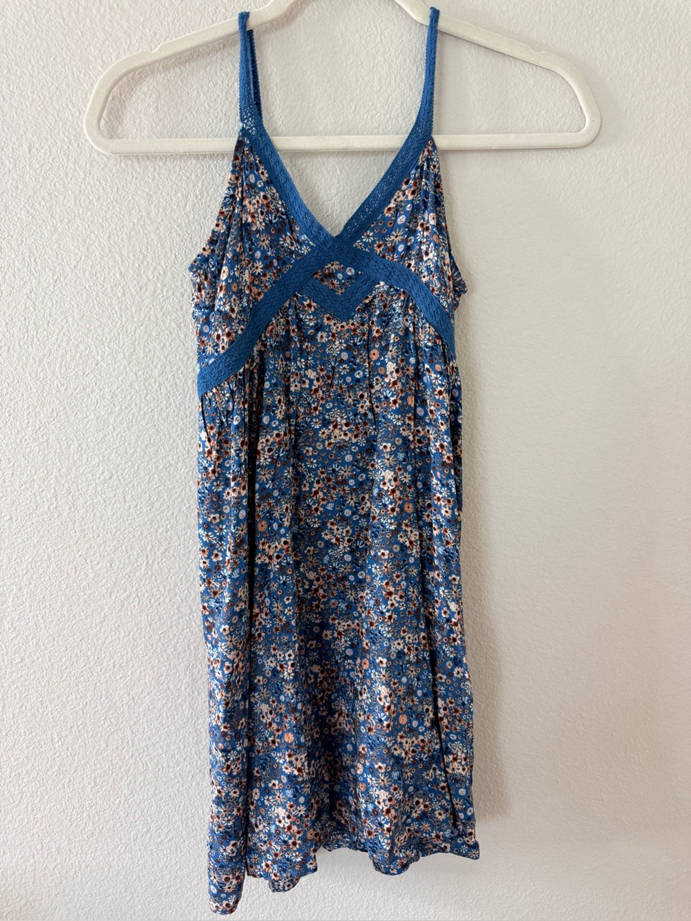 SO Simply Be Blue Floral Crochet Trim Sundress Size Large 10/12 Boho